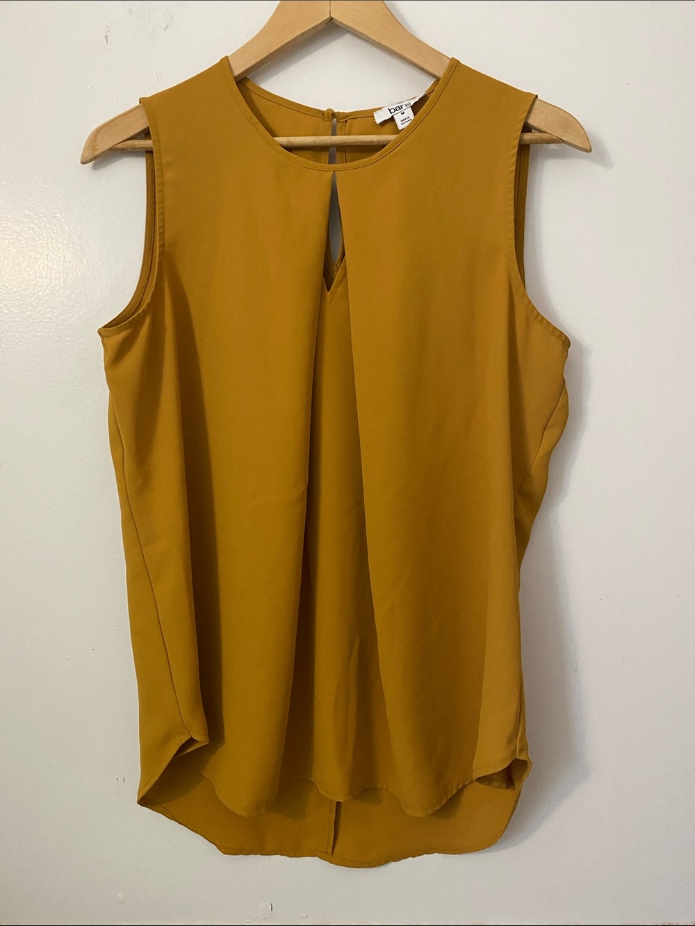 Bar III Mustard Sleeveless Keyhole Camisole